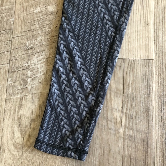 aerie Chill. Play. Move. Rope Braid High Rise Fleece Lined Leggings. - Picture 5 of 9